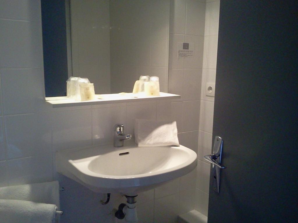 Hotel Logis Restaurant Le Phare 2*